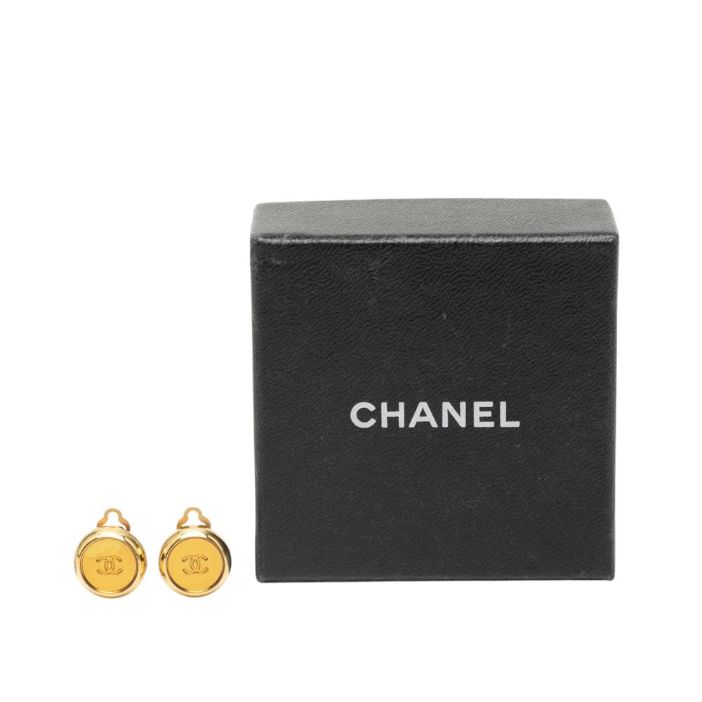 Chanel AB Chanel Gold Gold Plated Metal CC Round Clip On Earrings France