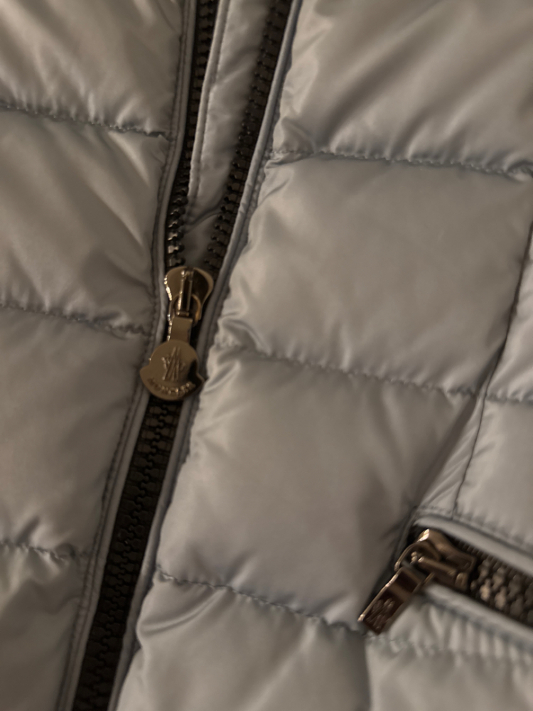 Moncler Mantel