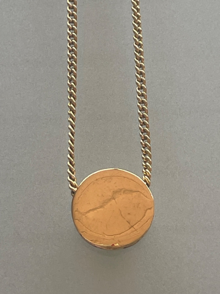 Guess Collier doré avec des cristaux Swarovski