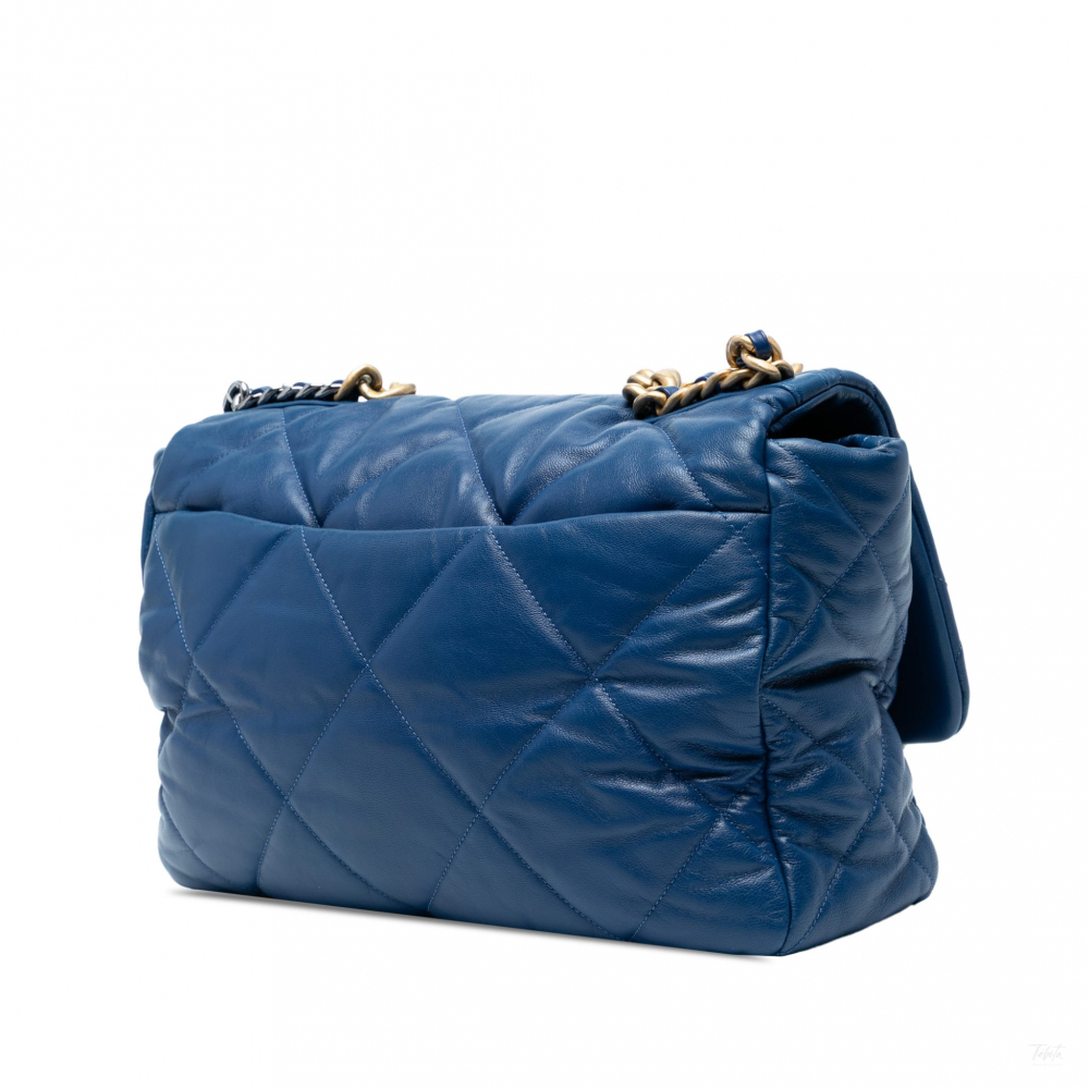 Chanel 19 Maxi Lambskin Leather Matelassè Flap Handbag Blue