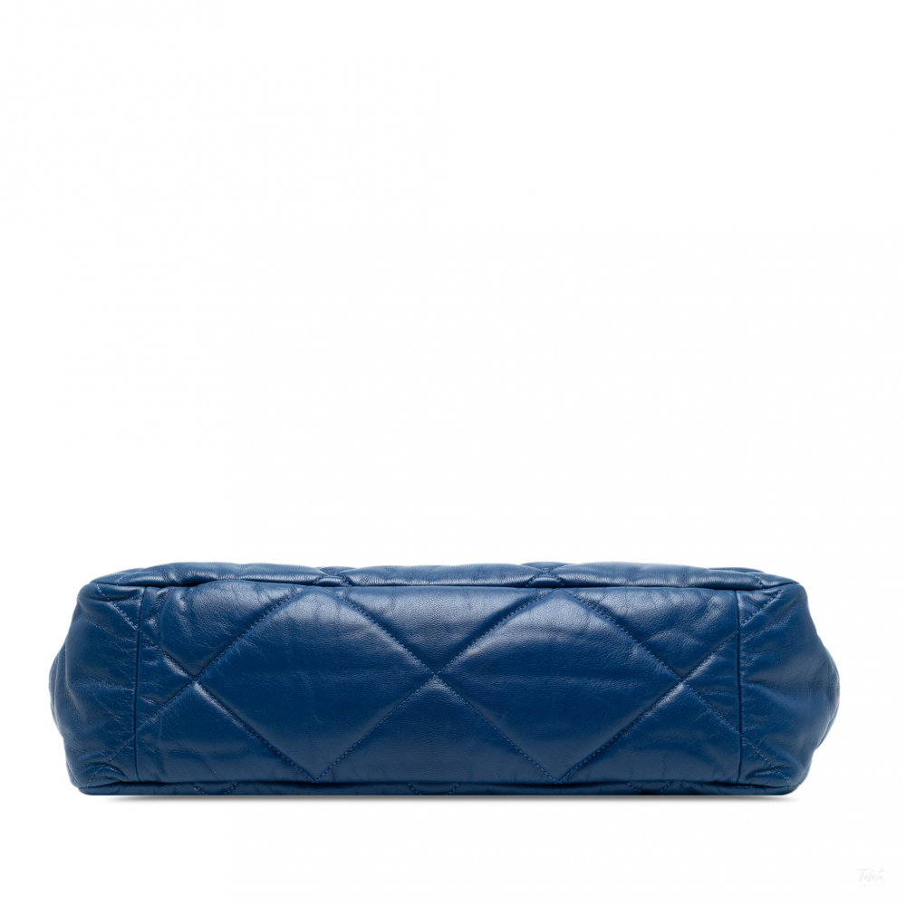 Chanel 19 Maxi Lambskin Leather Matelassè Flap Handbag Blue