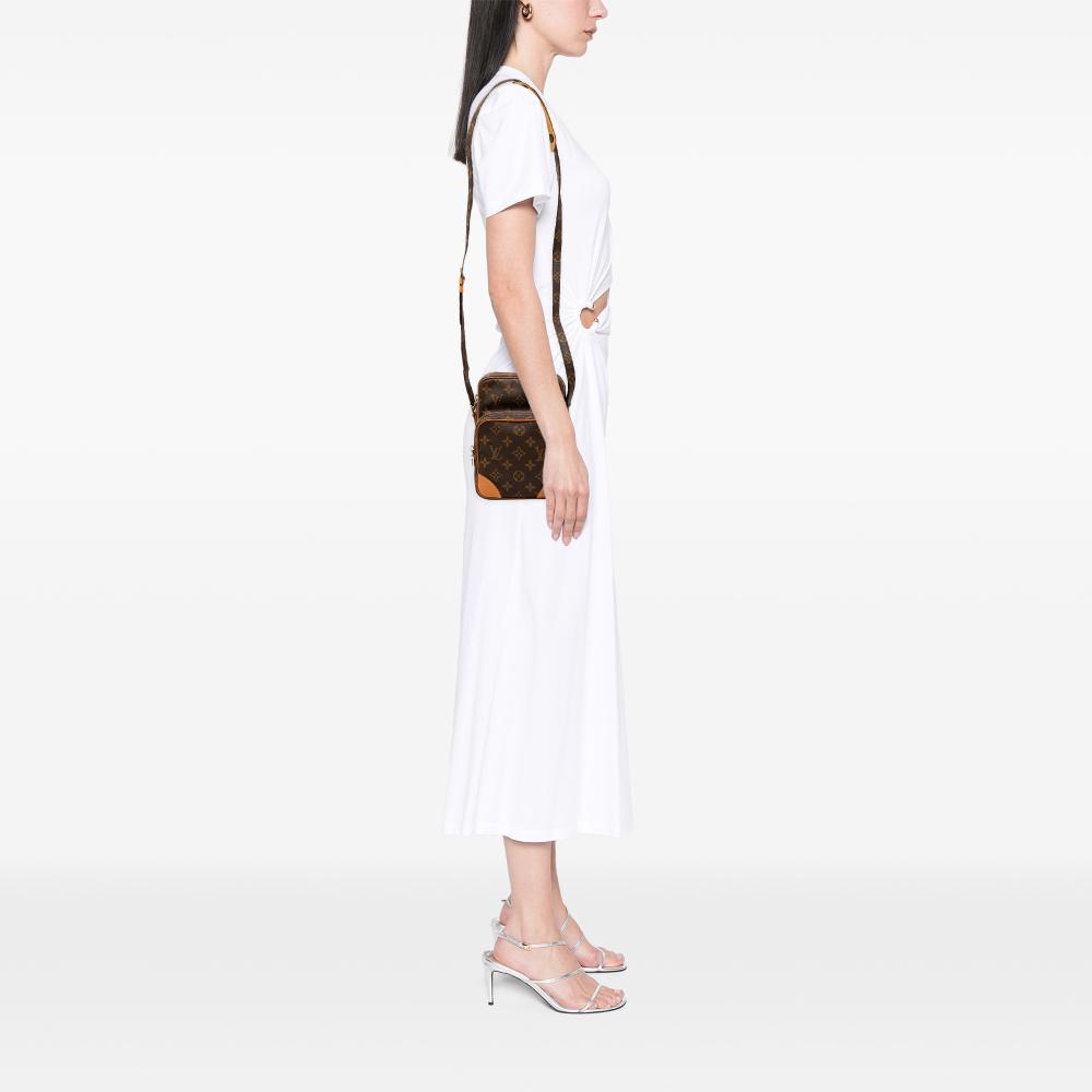 Louis Vuitton B Louis Vuitton Brown Monogram Canvas Fabric Monogram Amazone France