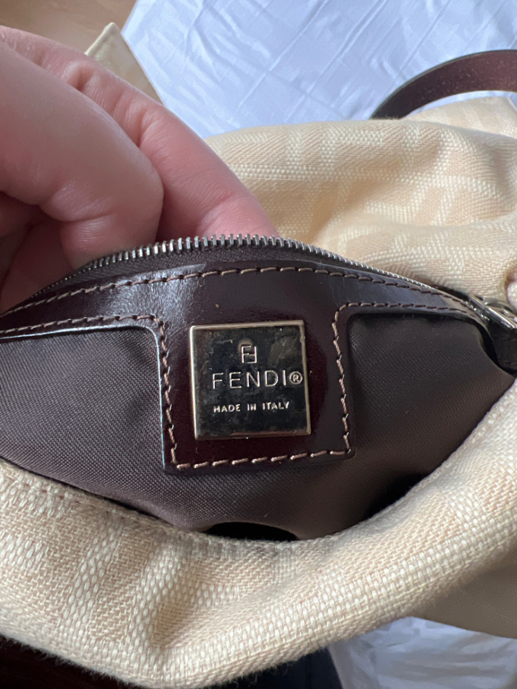 Fendi 2000-2010 Zucca Canvas Mamma Forever Schultertasche