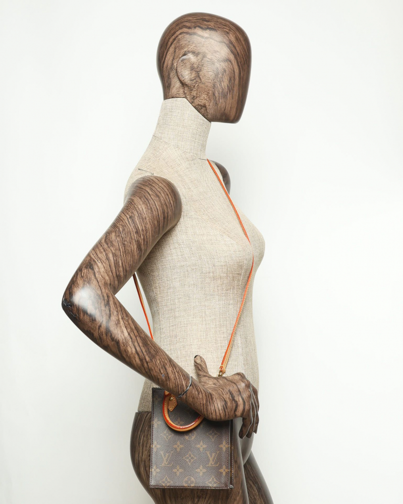 Louis Vuitton Petit Sac Plat