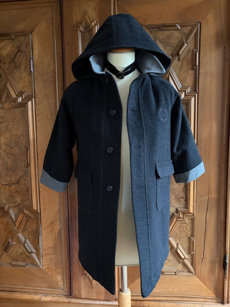 Christian Dior Mantel