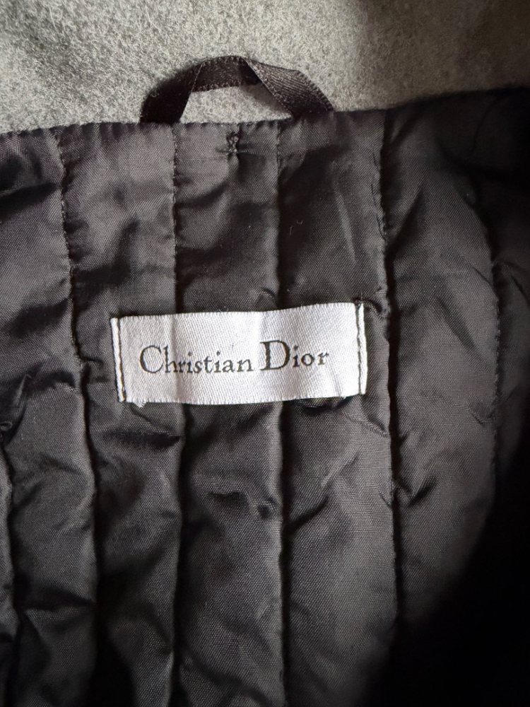 Christian Dior Mantel