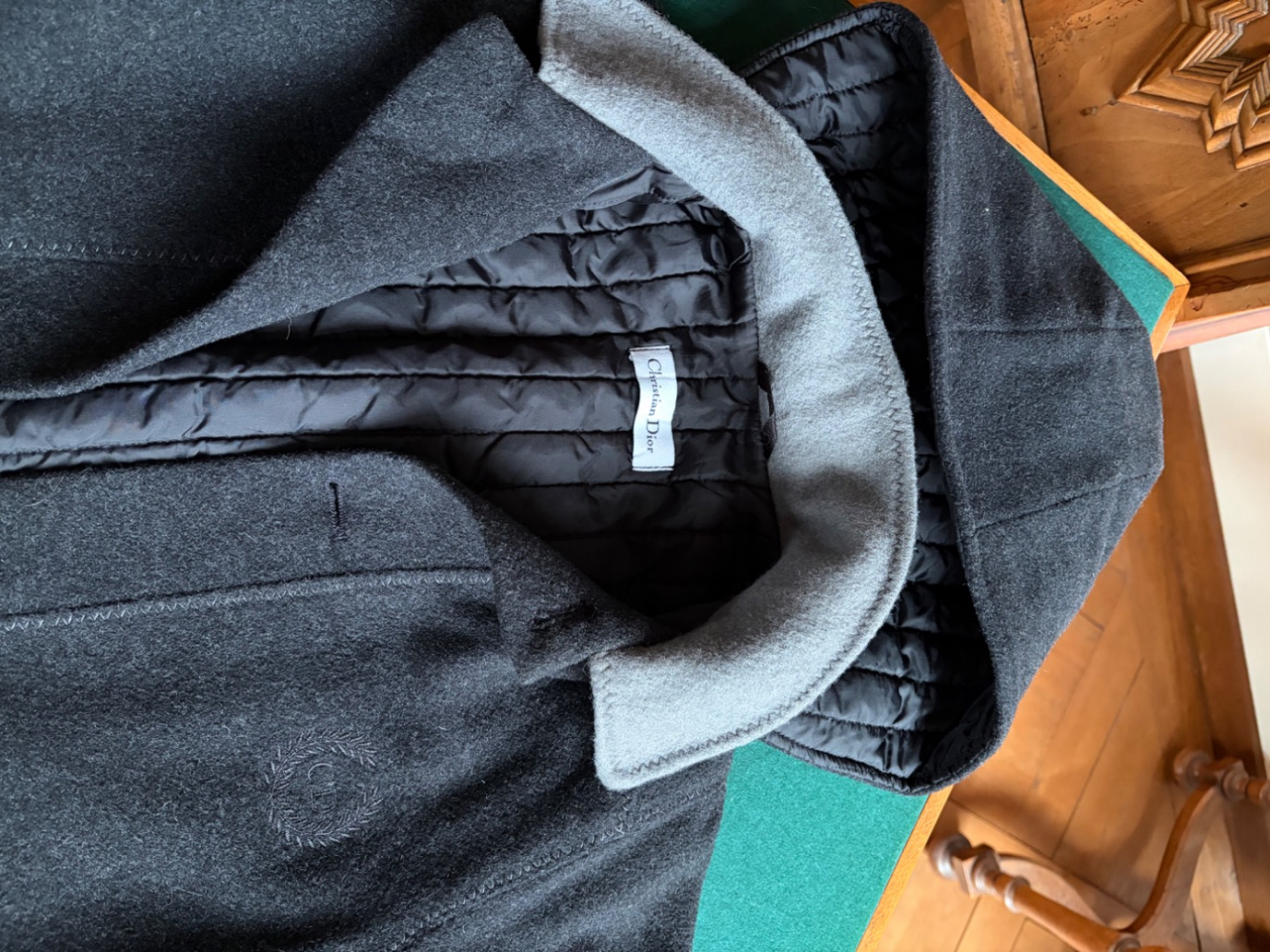 Christian Dior Mantel