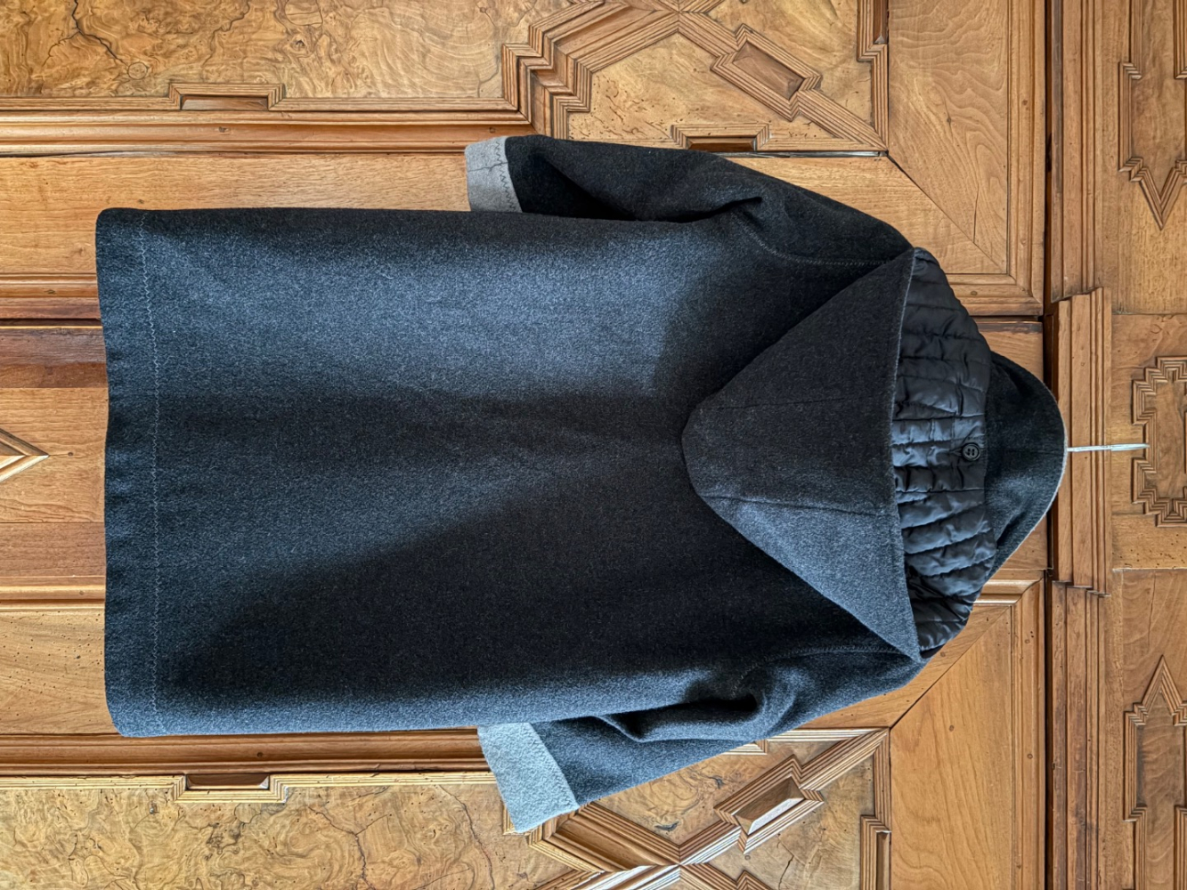 Christian Dior Mantel