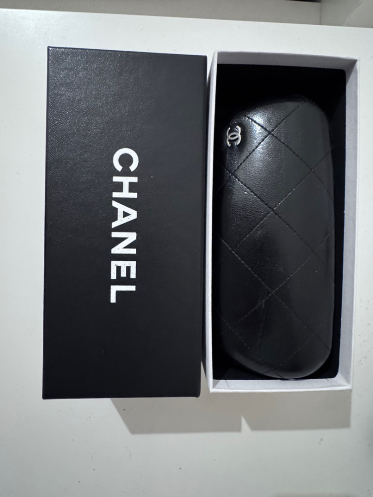 Chanel Black magnet