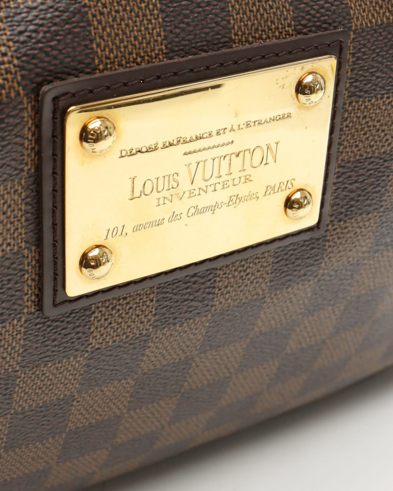 Louis Vuitton Damier Thames GM Bag