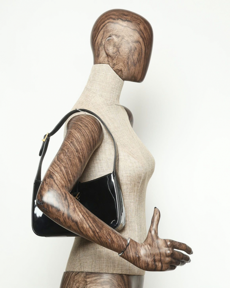 Saint Laurent Le 5 á 7 Hobo Bag