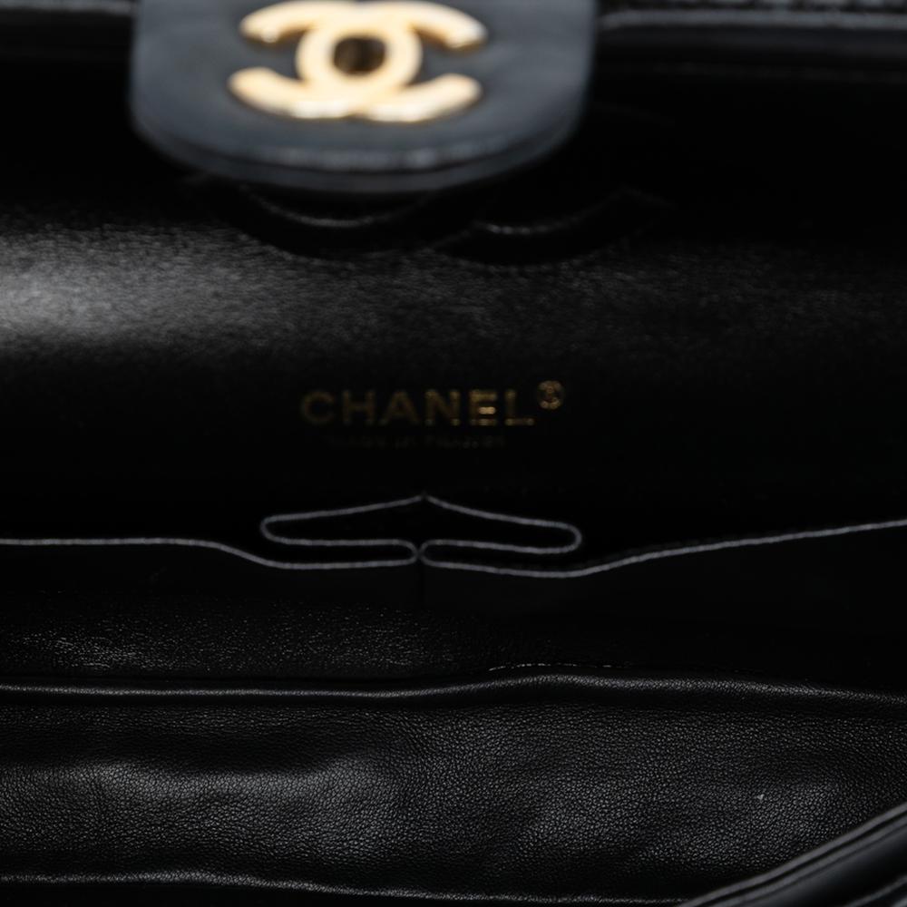 Chanel B Chanel Black Calf Leather Medium Classic Chevron skin Pleated Double Flap France
