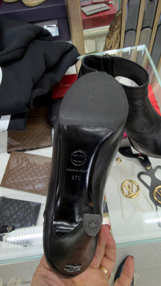 Chanel Stiefeletten