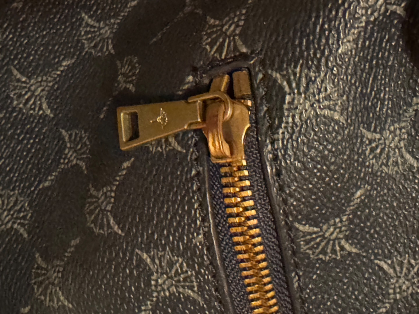 Joop Signature Logo Cortina Bucket crossbody Bag