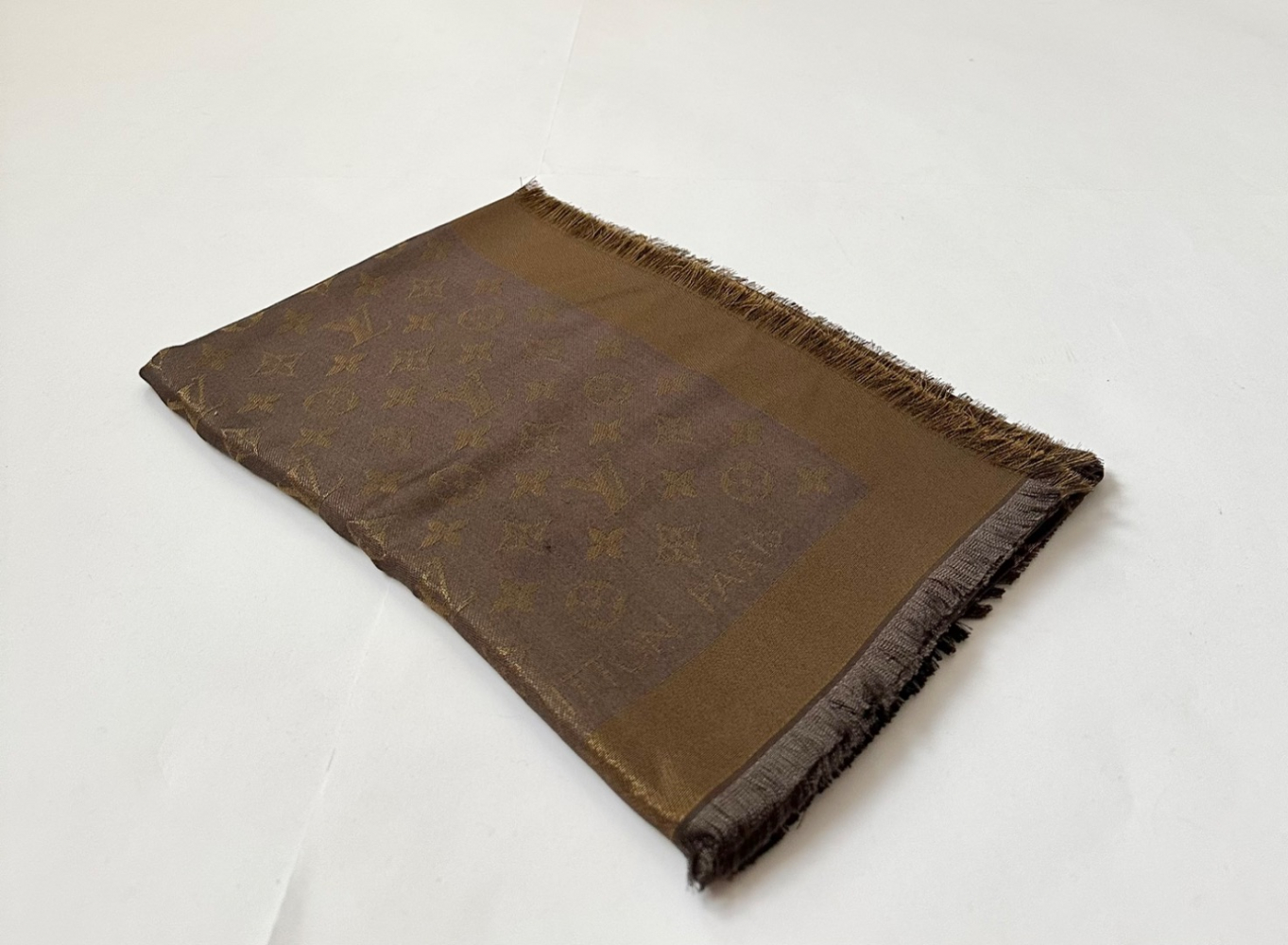 Louis Vuitton Châle monogramme