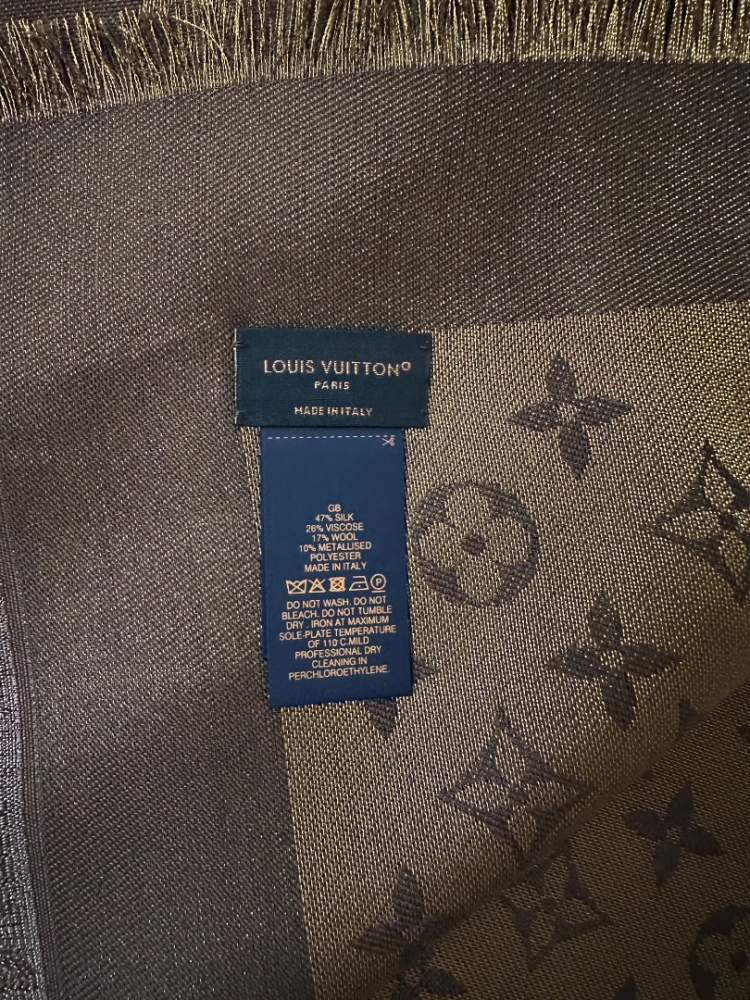 Louis Vuitton Châle monogramme