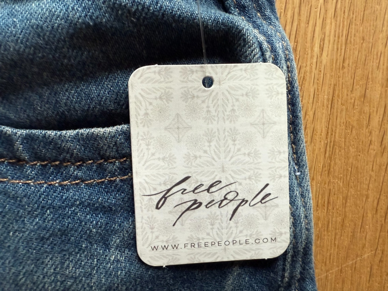 Free People Jean boyfriend à taille basse Tennessee !