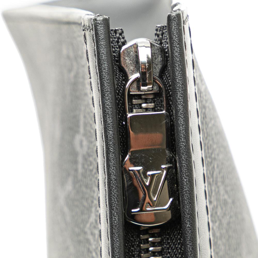 Louis Vuitton B Louis Vuitton Black Monogram Canvas Canvas Monogram Eclipse Pochette Voyage MM France