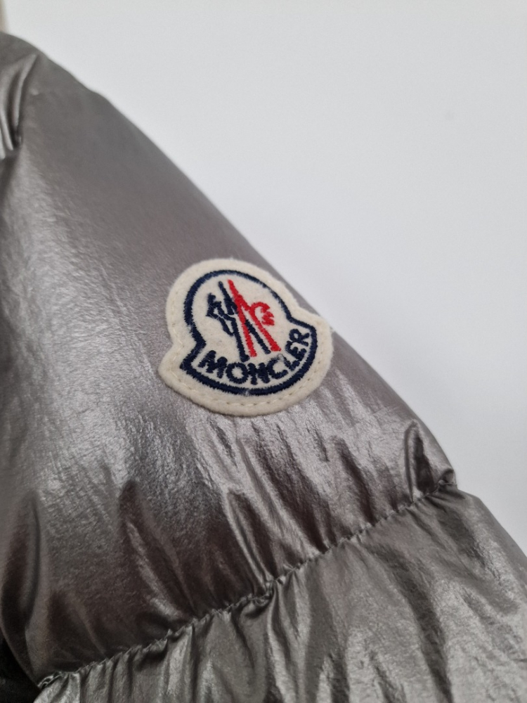 Moncler Grau Giubbotto/Jacke