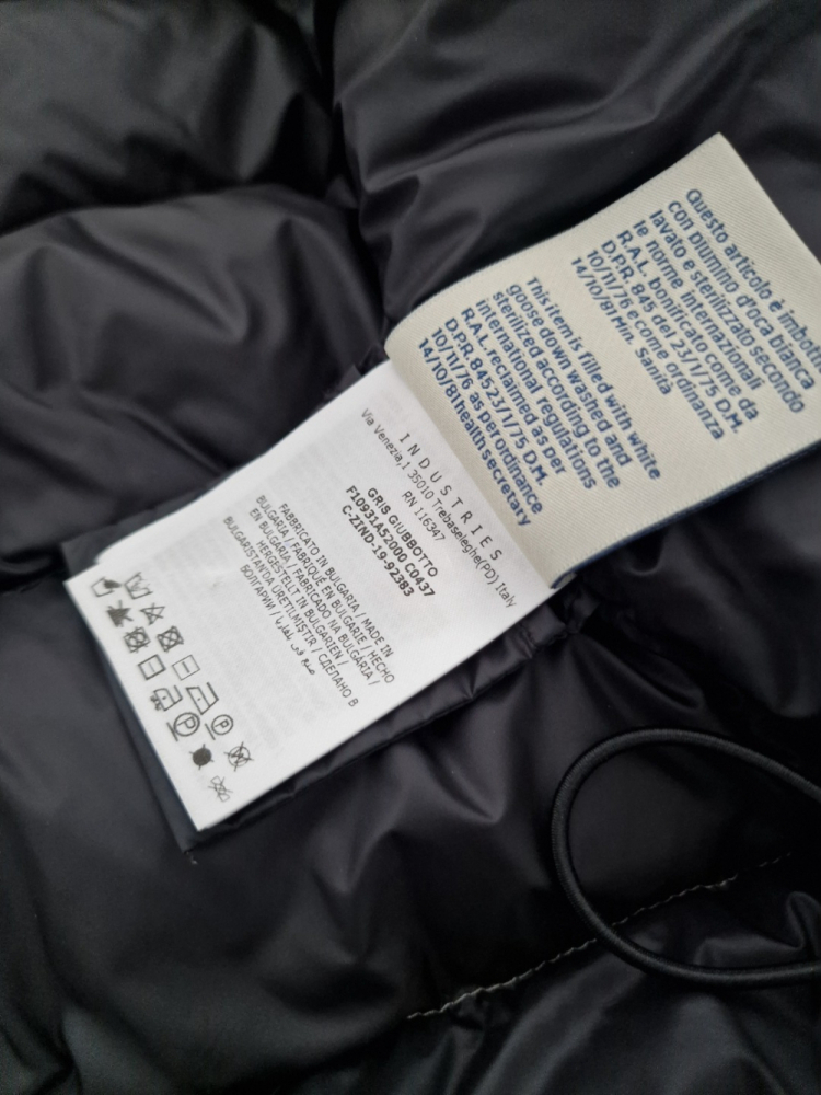 Moncler Grau Giubbotto/Jacke