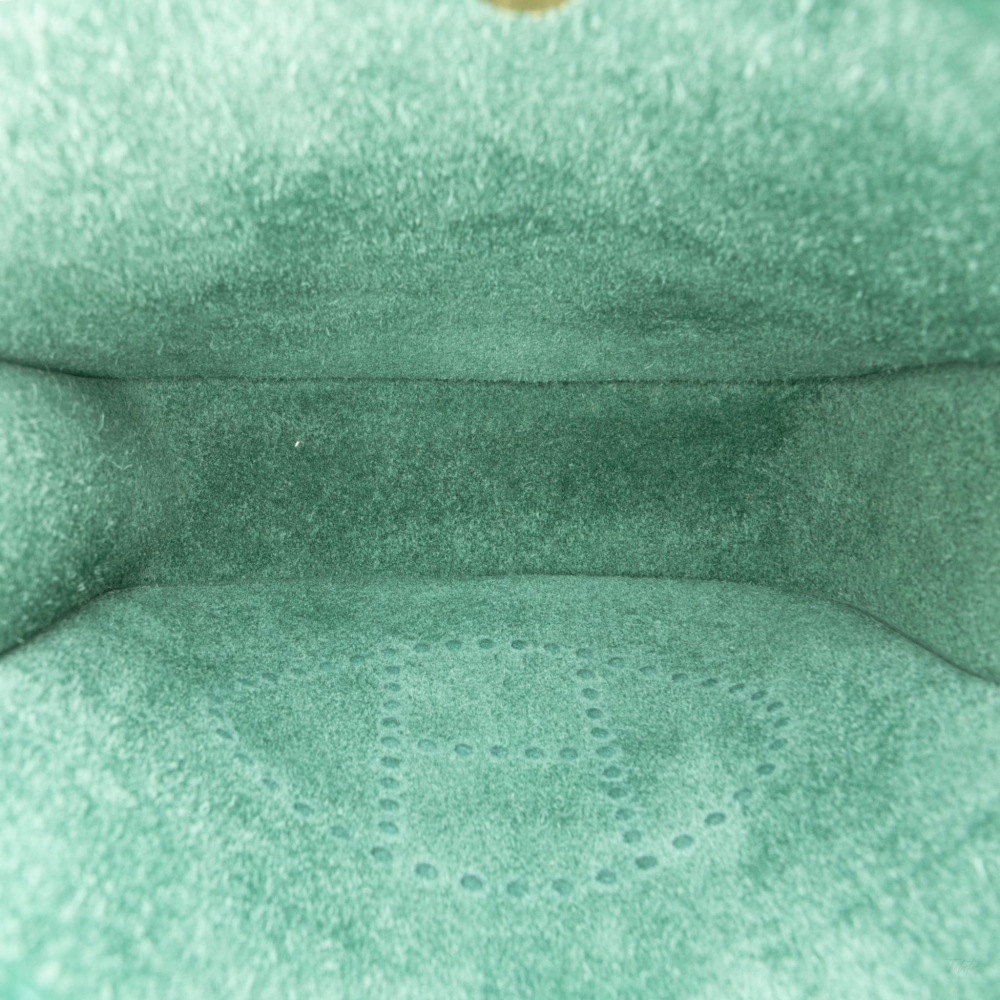 Hermès Evelyne 16 TPM Taurillon Clemence Leather Amazone Hobo Crossbody Vert Moyen