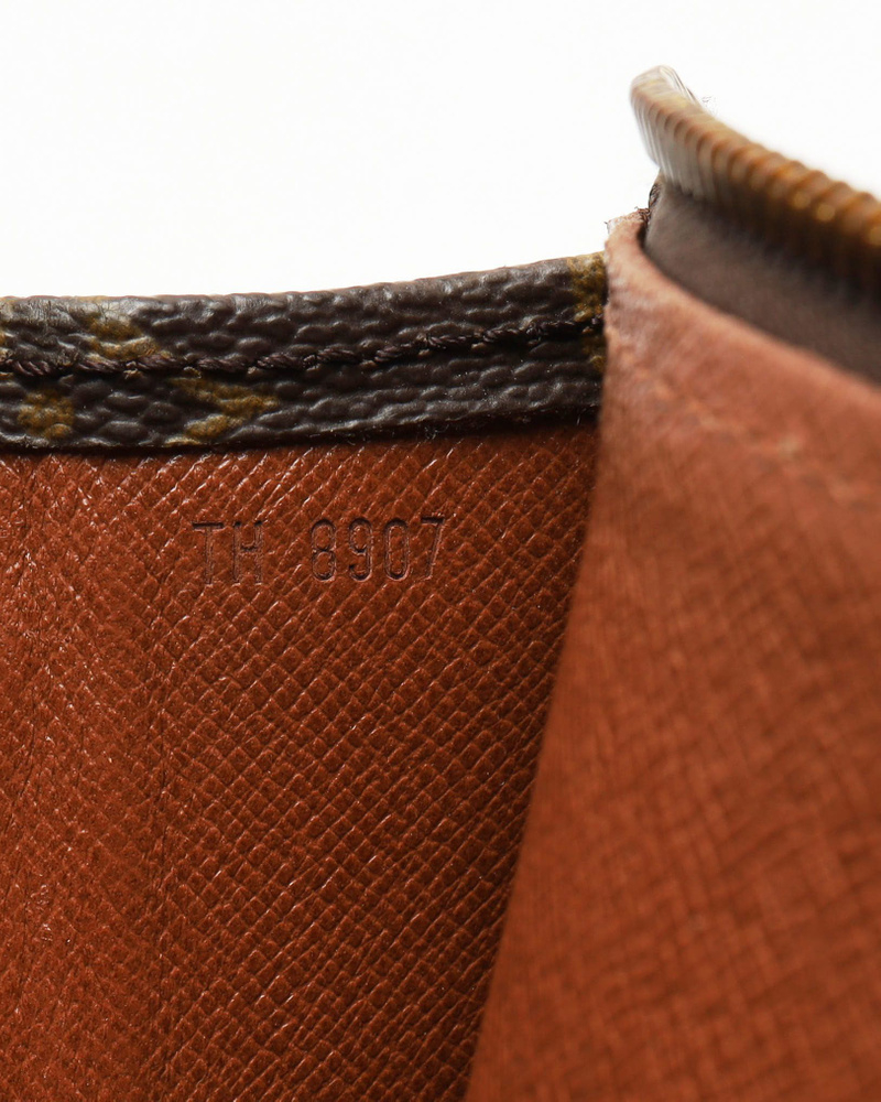 Louis Vuitton Monogram Laptop Case, size 17-Inch