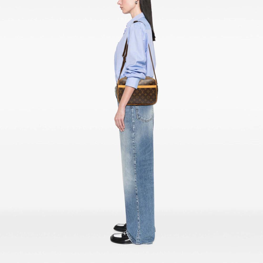 Louis Vuitton B Louis Vuitton Brown Monogram Canvas Fabric Monogram Reporter PM France