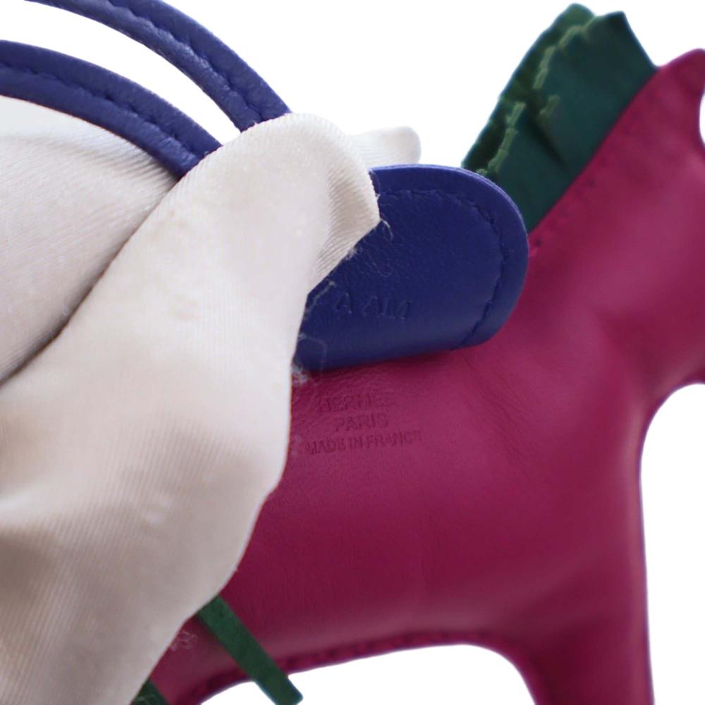 Hermès AB Hermès Purple Magenta Lambskin Leather Leather Milo Lambskin Grigri Rodeo Bag Charm MM France