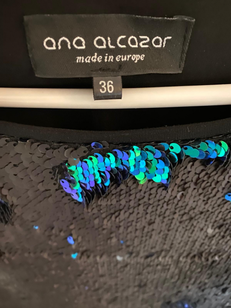 Ana Alcazar Pailettenkleid