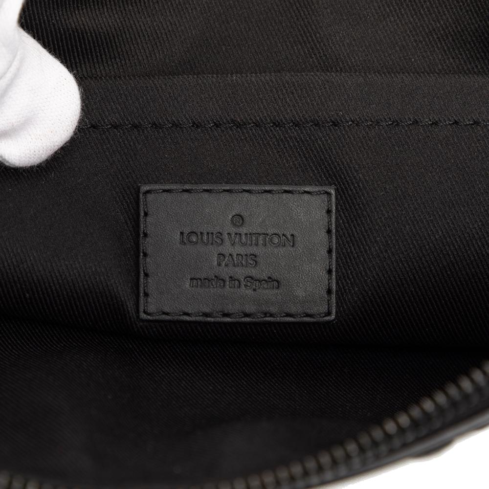 Louis Vuitton B Louis Vuitton Black Calf Leather Monogram Shadow Discovery Pochette Spain