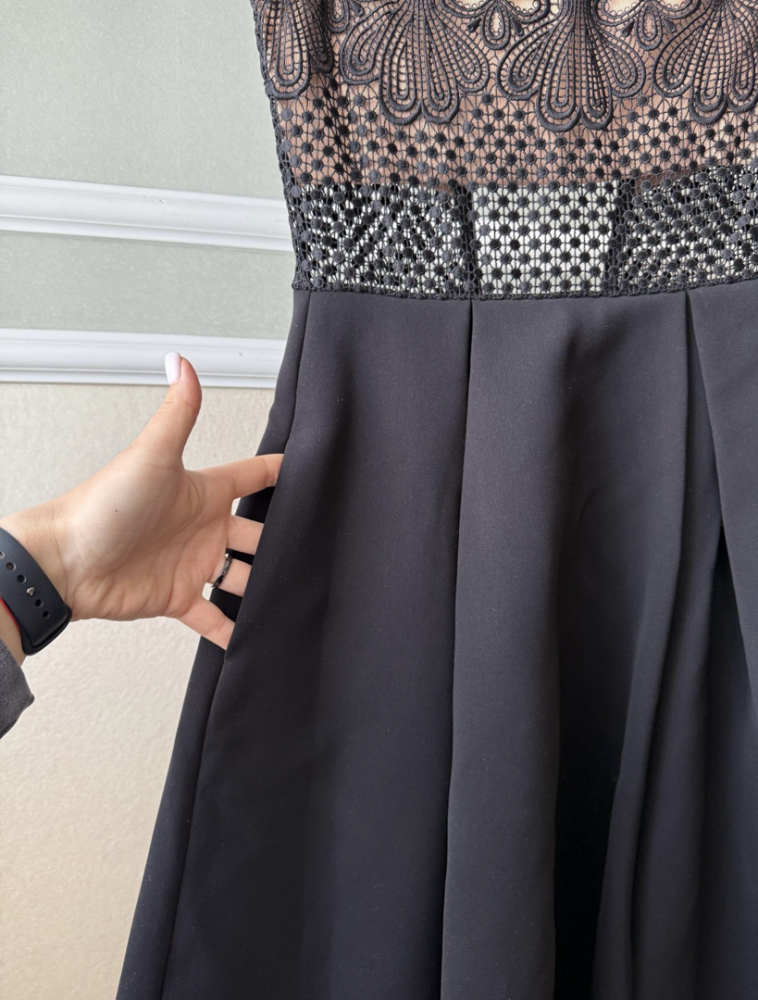 Self-Portrait Robe en dentelle