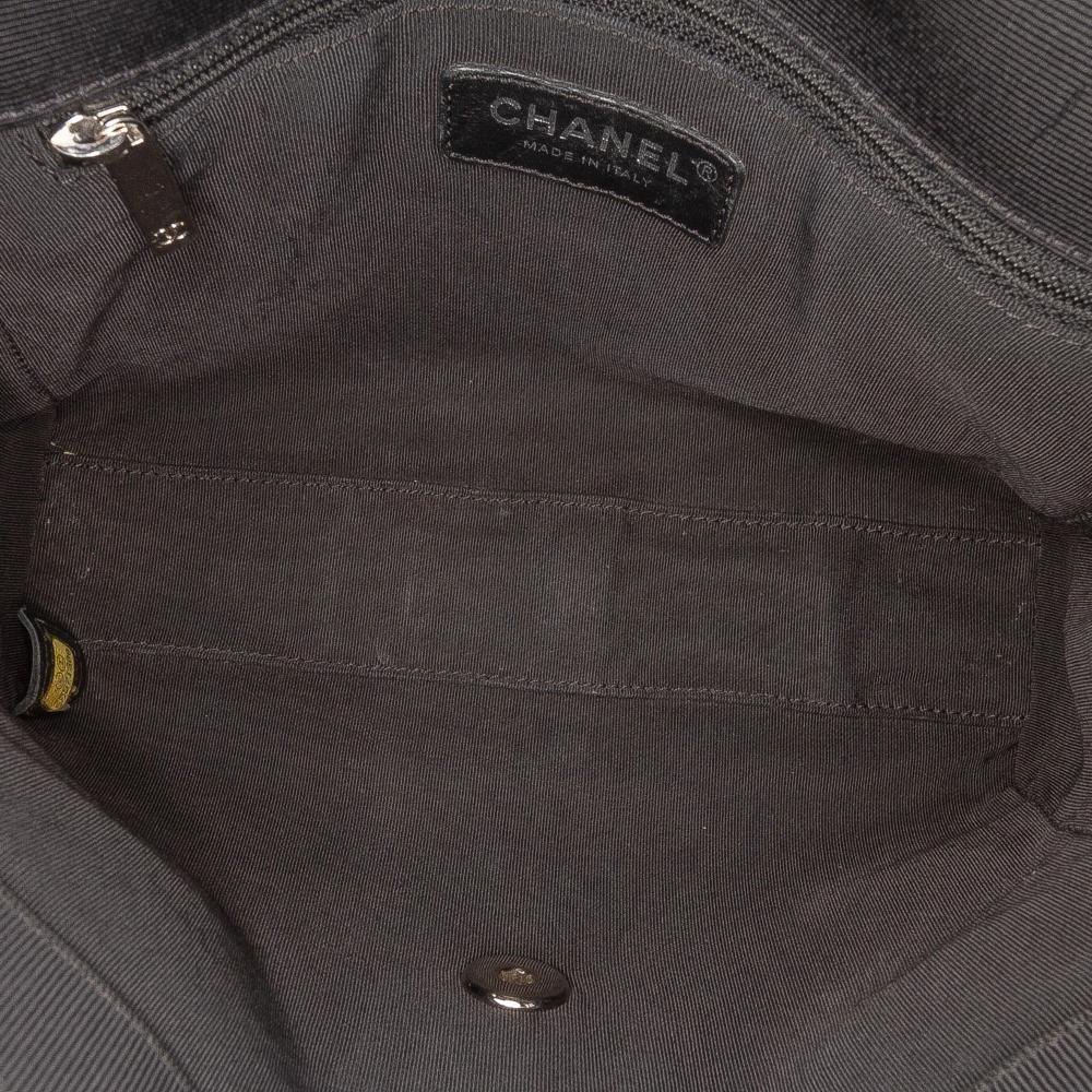 Chanel B Chanel Black Calf Leather CC Quilted Crumpled skin and Grosgrain Flap Italy