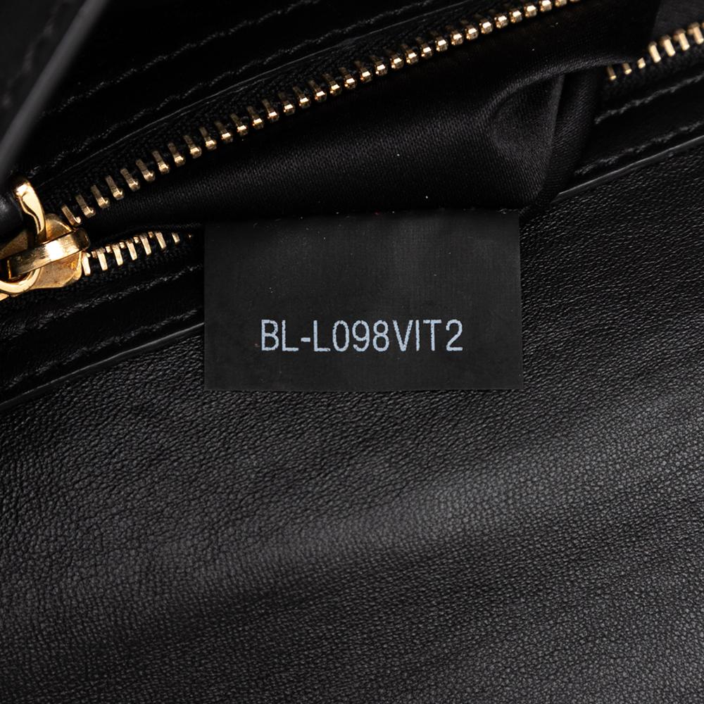 Valentino B Valentino Black Calf Leather skin Rockstud Wristlet Clutch Italy