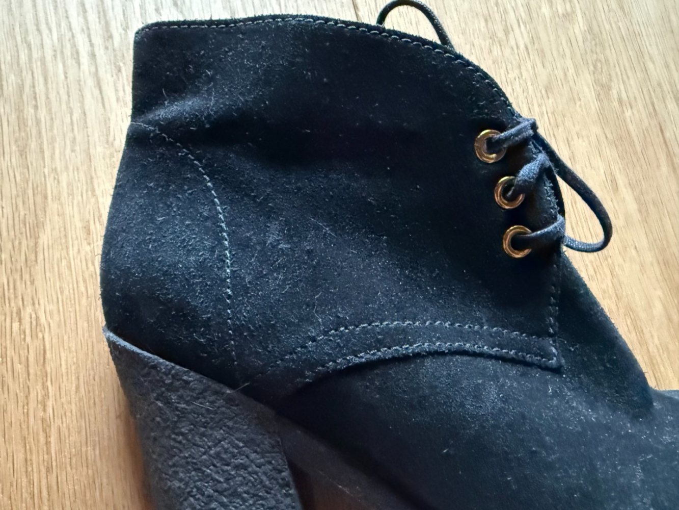 Prada Bottines à lacets en daim!~