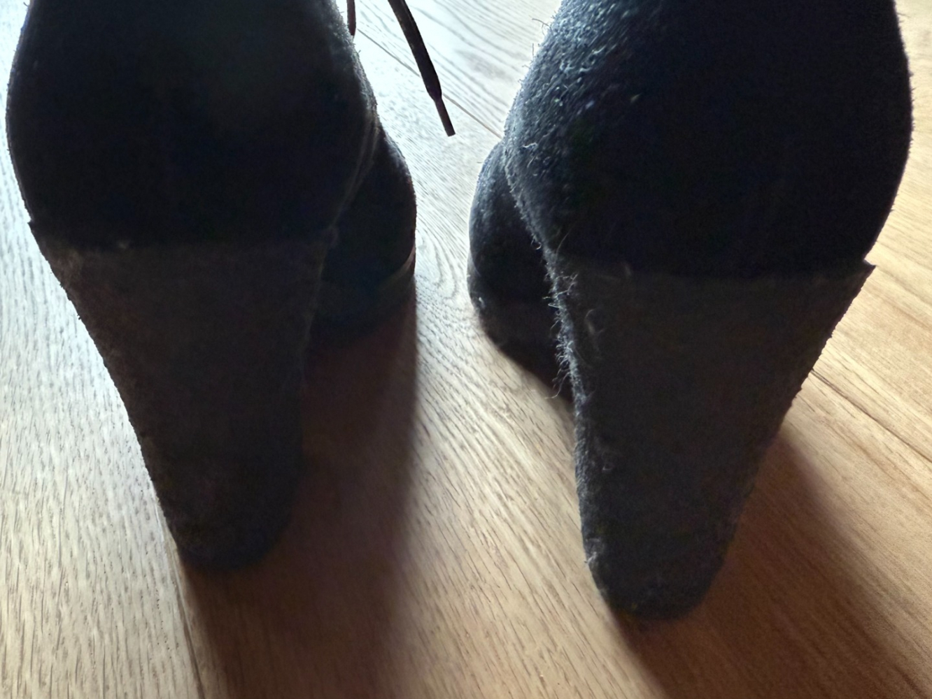 Prada Bottines à lacets en daim!~