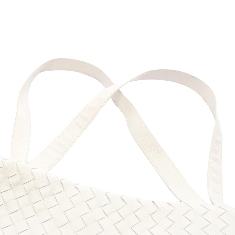 Bottega Veneta AB Bottega Veneta White Nappa Leather Leather Small Nappa Intrecciato Bulb Shoulder Bag Italy