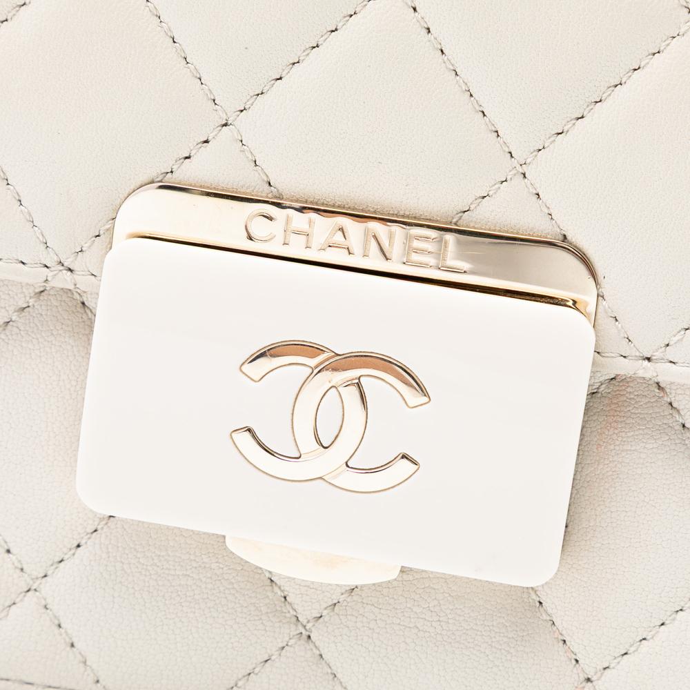 Chanel AB Chanel White Lambskin Leather Leather Quilted Lambskin Beauty Lock Flap Italy