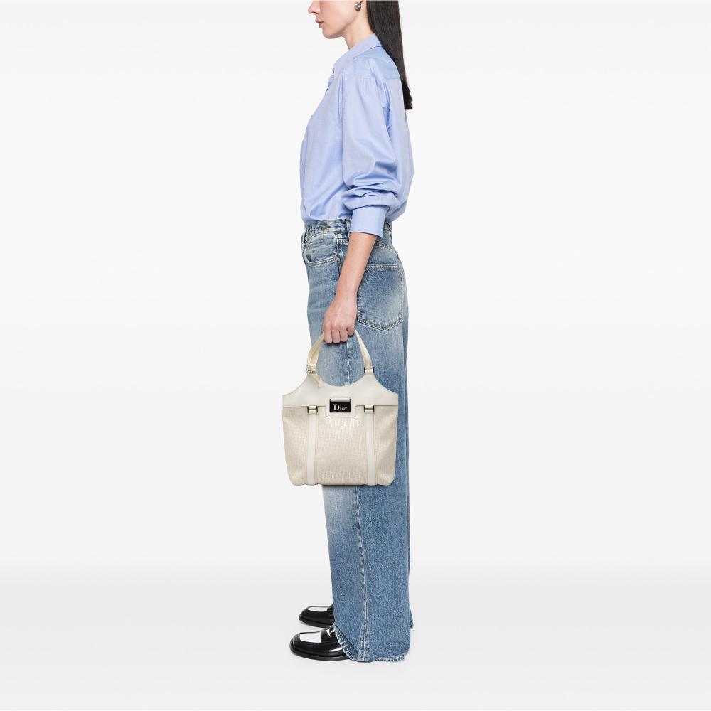 Christian Dior B Dior White Canvas Fabric Diorissimo Trotter Street Chic Tote Italy