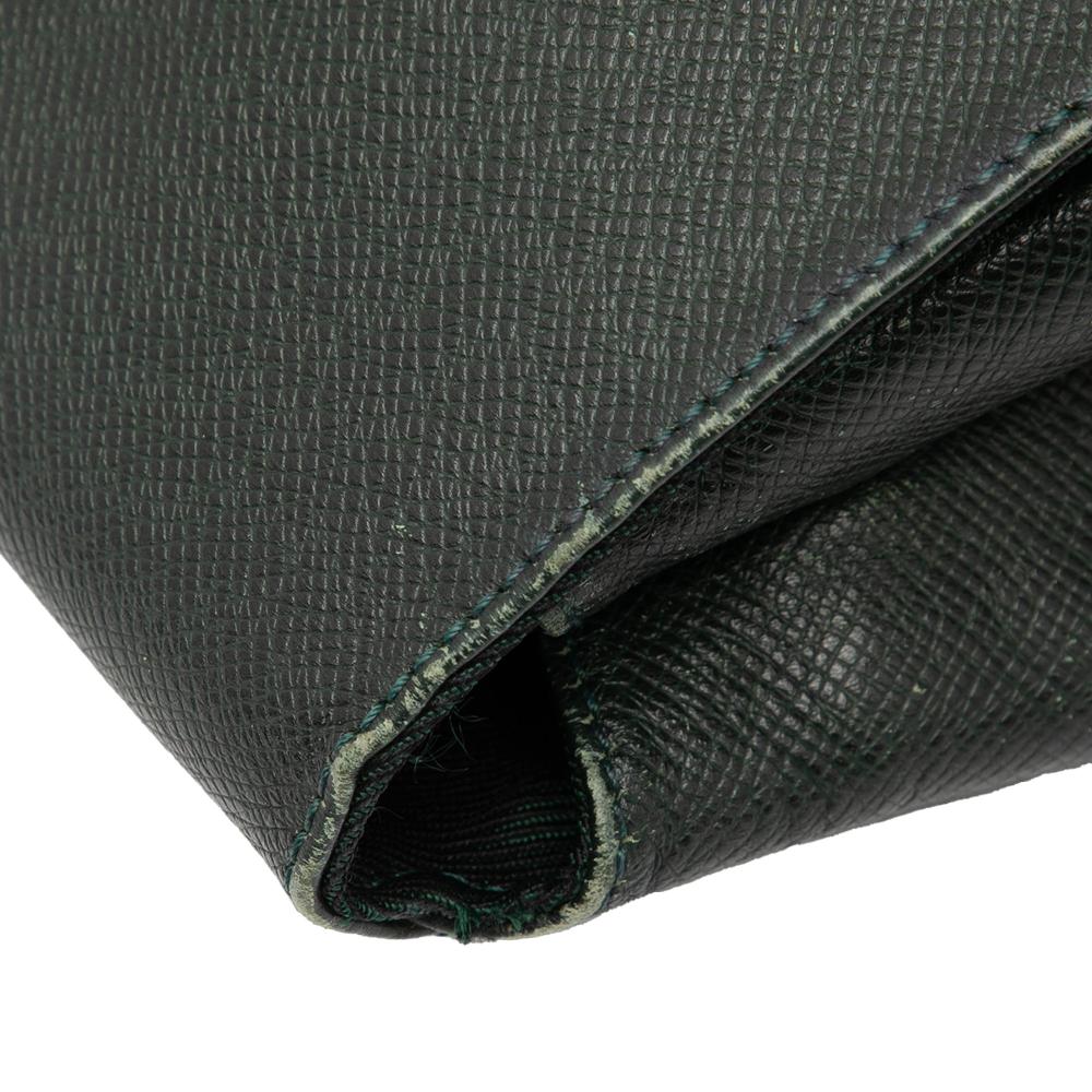 Louis Vuitton B Louis Vuitton Green Dark Green Taiga Leather Leather Taiga Cassiar France