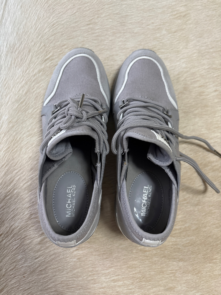 MICHAEL Michael Kors Platform boots