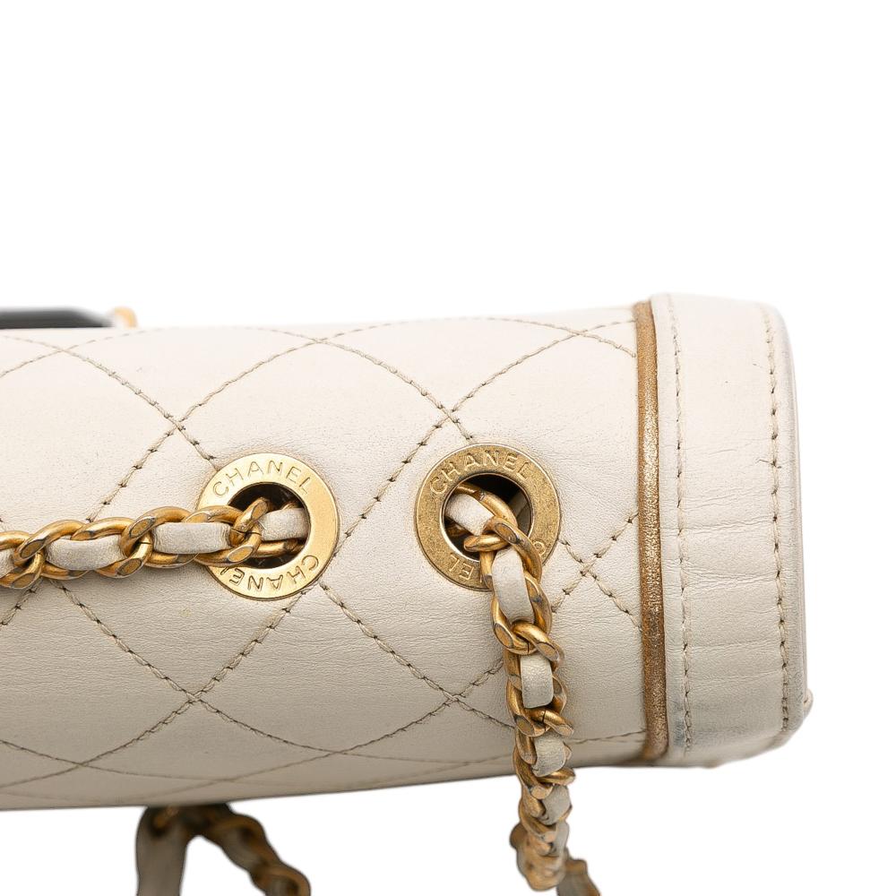 Chanel B Chanel White Ivory Calf Leather Medium Quilted skin Octagon CC Clasp Flap Italy