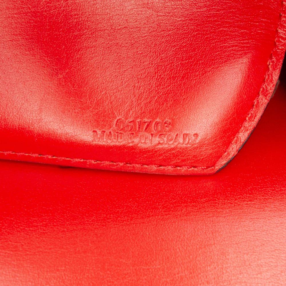 Loewe B LOEWE Red Calf Leather Medium Barcelona Crossbody Spain