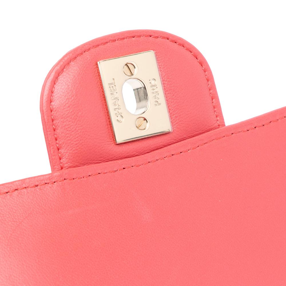 Chanel B Chanel Pink Blush Lambskin Leather Leather Medium Classic Chevron Lambskin Double Flap France