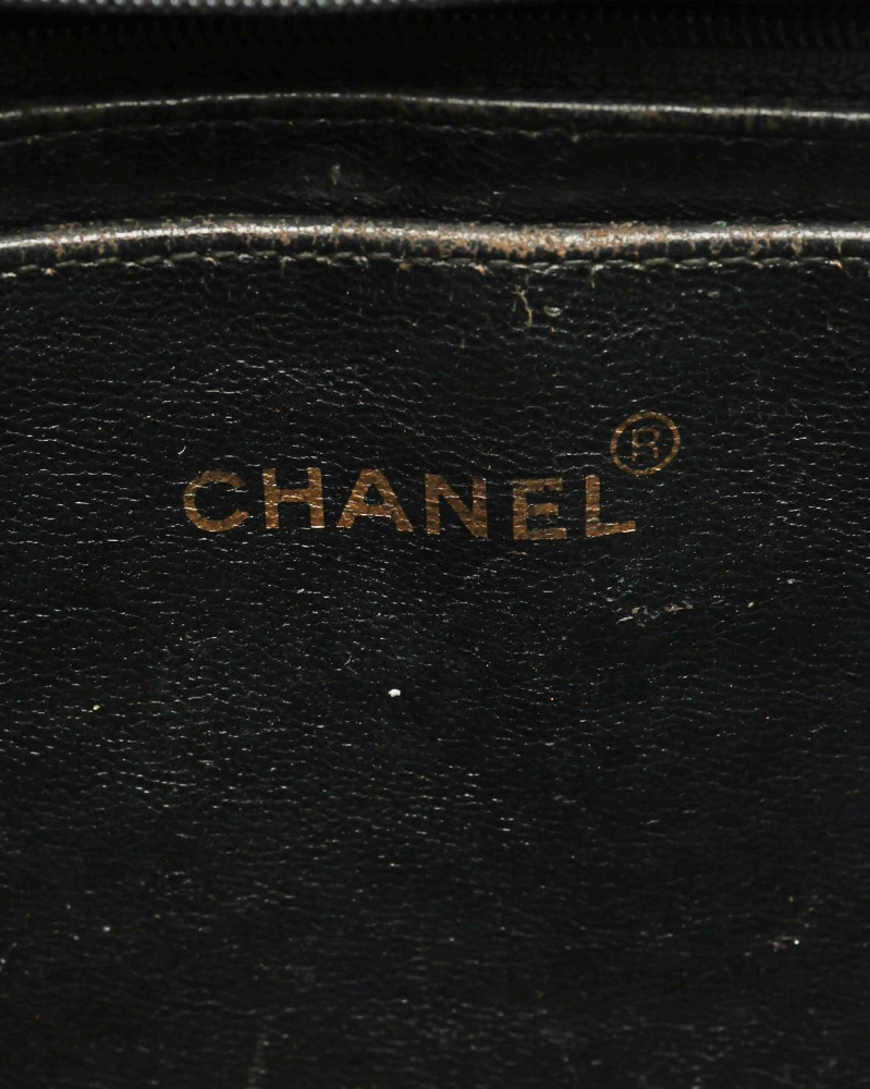 Chanel Classic Vertical Jumbo Single Flap Bag