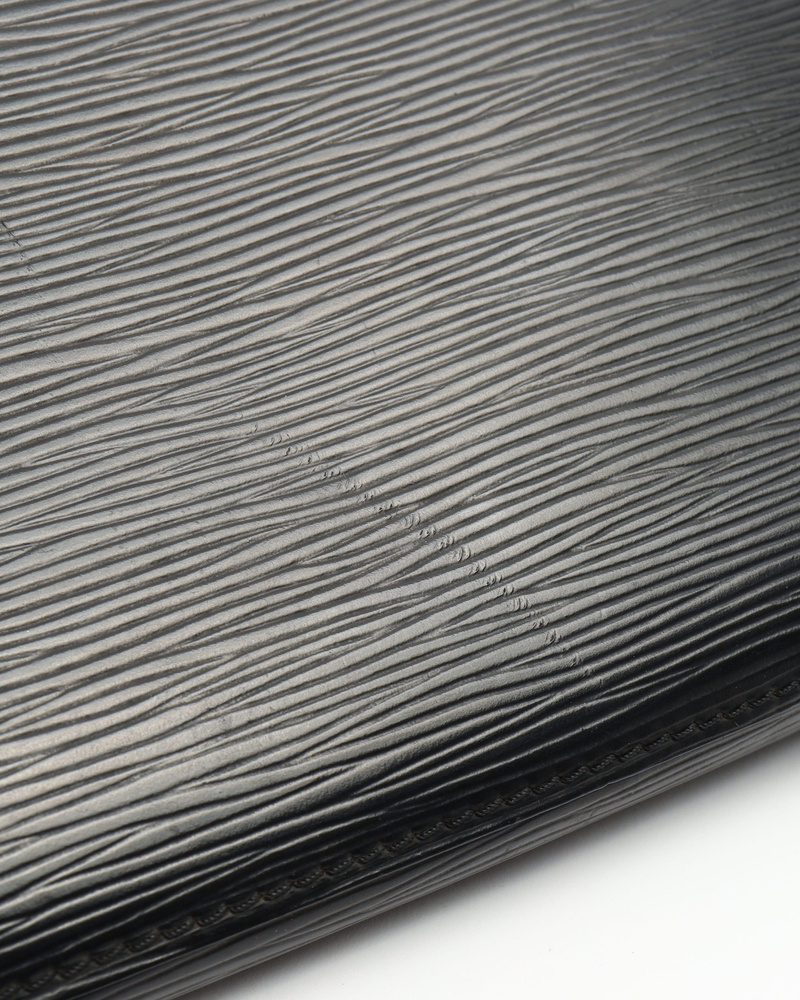 Louis Vuitton EPI Laptop Case, size 17-Inch