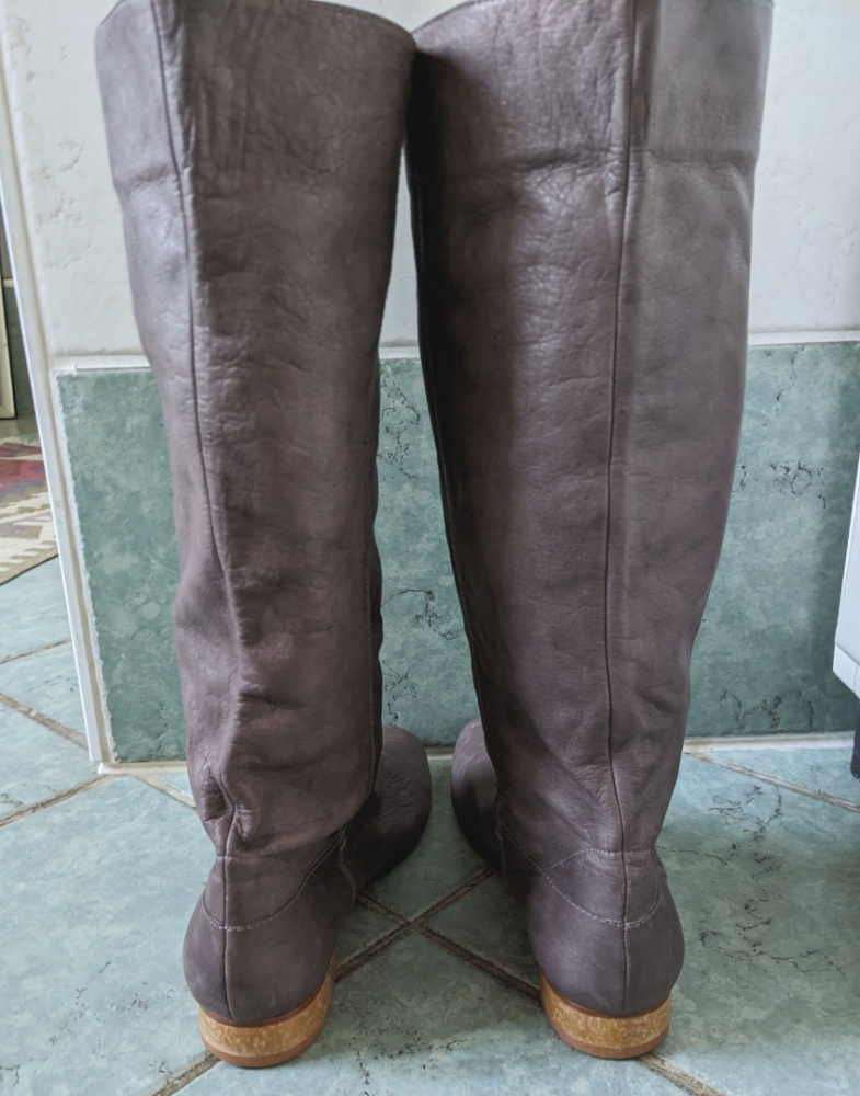 Vanessa Bruno Bottes cuir souple, rare couleur prune 40