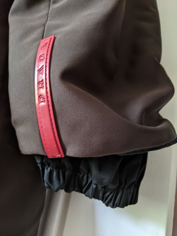 Prada Veste chaude et imperméable 38