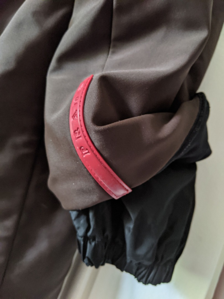 Prada Veste chaude et imperméable 38