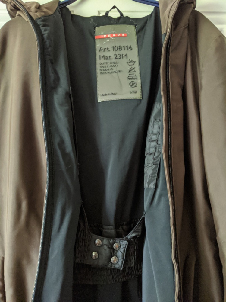 Prada Veste chaude et imperméable 38