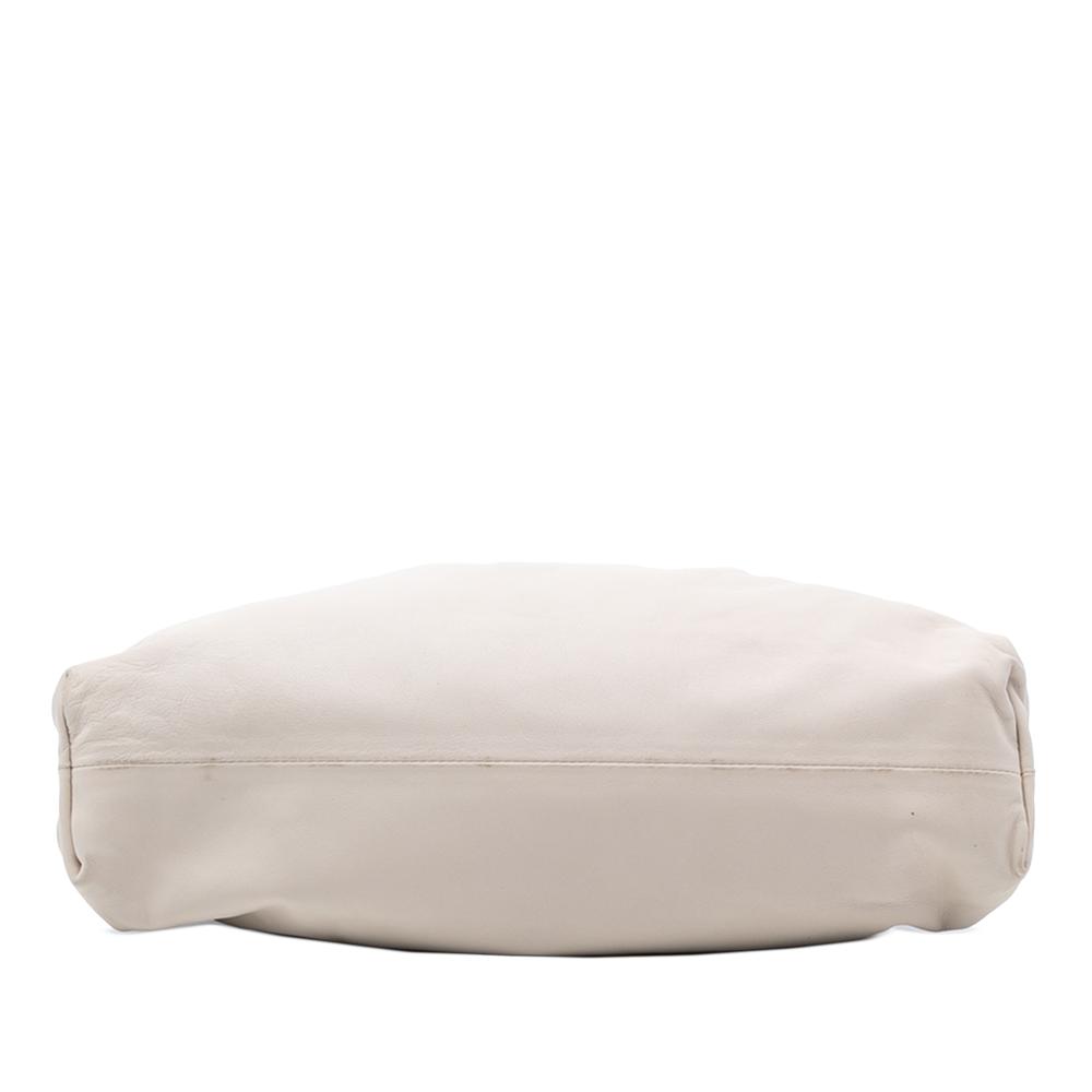 Bottega Veneta AB Bottega Veneta White Off White Lambskin Leather Leather Lambskin The Pouch Italy